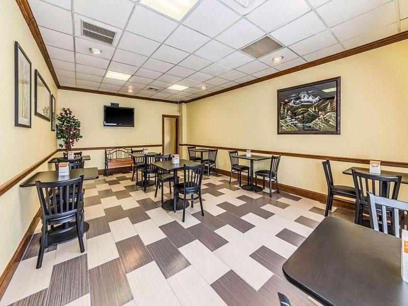 Knights Inn Montgomeryville Eksteriør billede