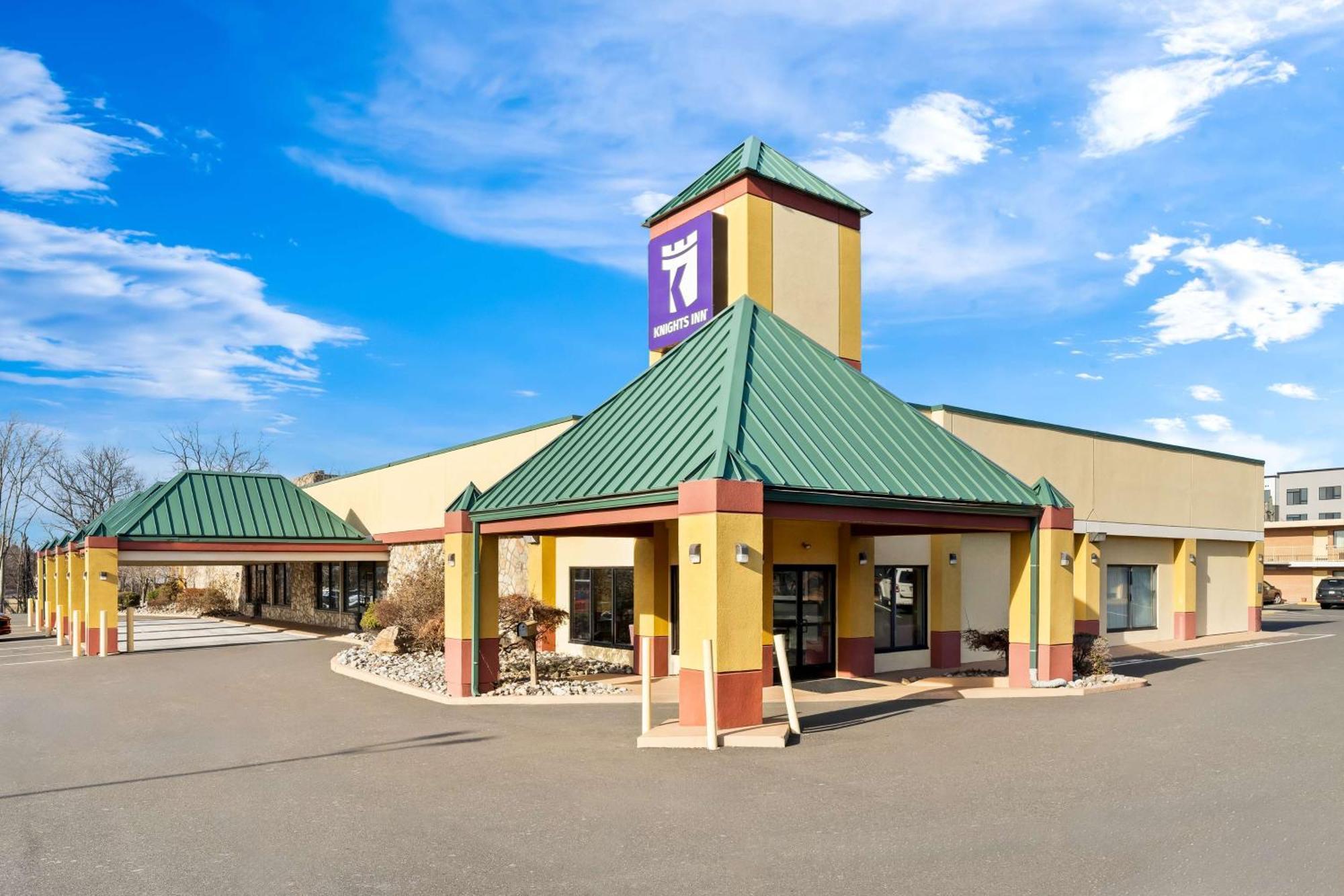Knights Inn Montgomeryville Eksteriør billede